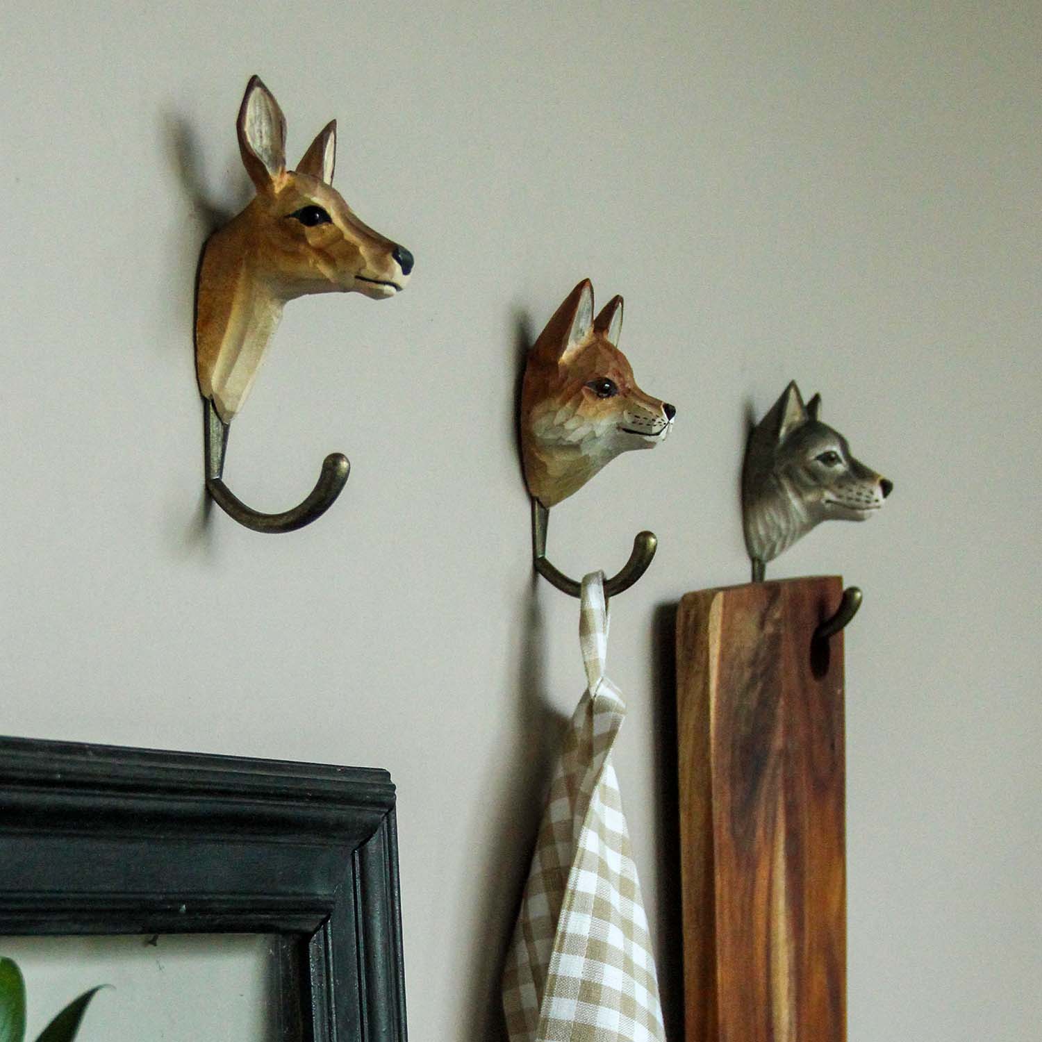 Wildlife Garden Haken Wolf handgeschnitzt